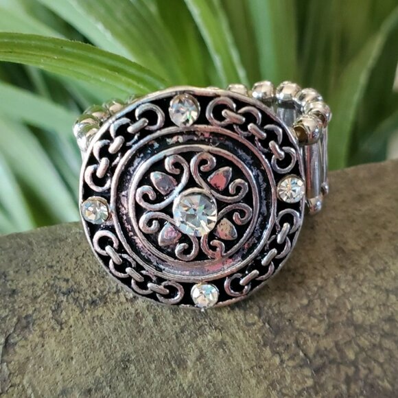 Antique Silver Tone Adjustable Band Round Ring 💥3 for $24💥 - Picture 1 of 15